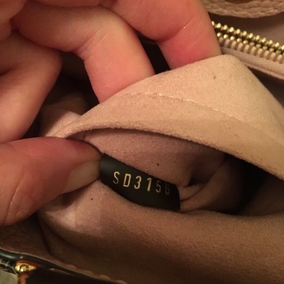 SOLD 💐🌸Louis Vuitton Pink Brittany Handbag 👜 🌸 - Picture 5 of 8